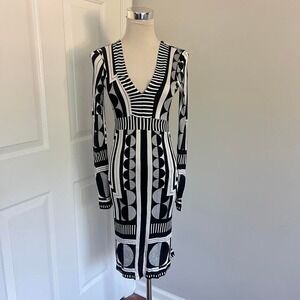 BLACK AND WHITE CUSTO BARCELONA ABSTRACT DESIGN LONG SLEEVE SHEER MIDI DRESS